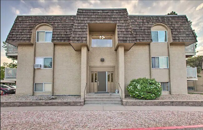 Foto del edificio - 7645 E Quincy Ave