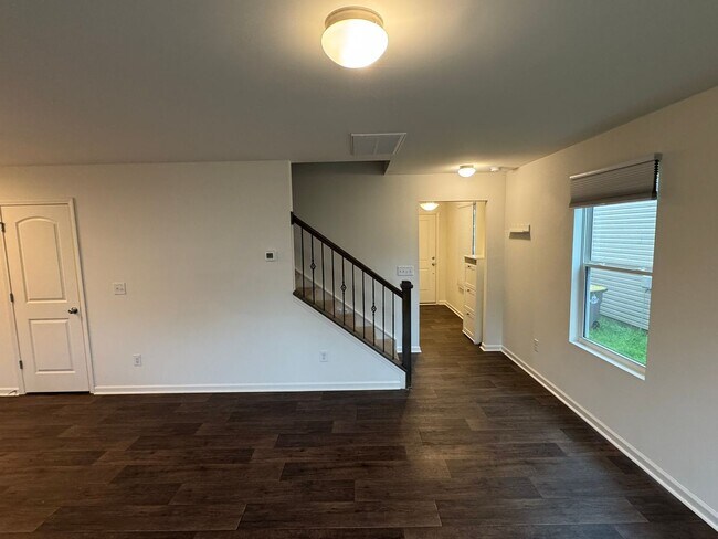 Foto del edificio - 509 Falls Ln