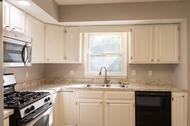 Foto del edificio - 4520 Ventura Dr