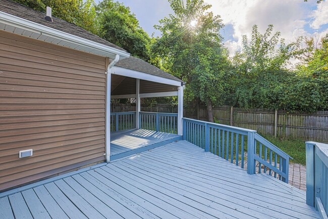 Building Photo - 407 Venton Rd