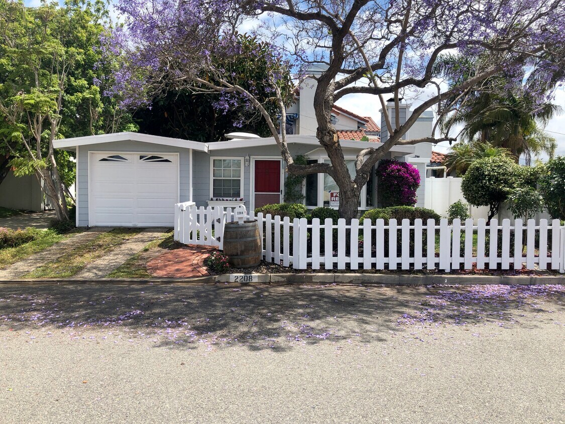 Foto principal - 2208 Margaret Dr