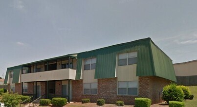 Building Photo - 103 Apache Dr