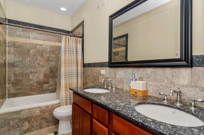 Foto del edificio - 3857 N Lawndale Ave