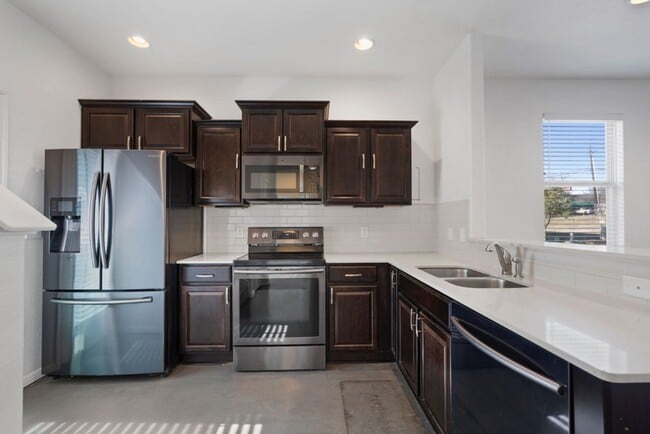 Building Photo - 5804 Loblolly Ln