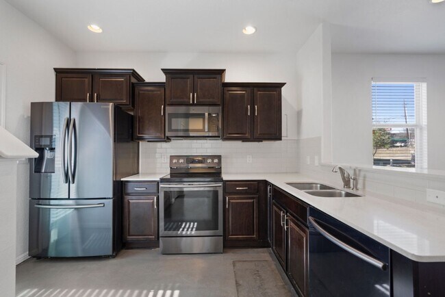 Foto del edificio - 5804 Loblolly Ln