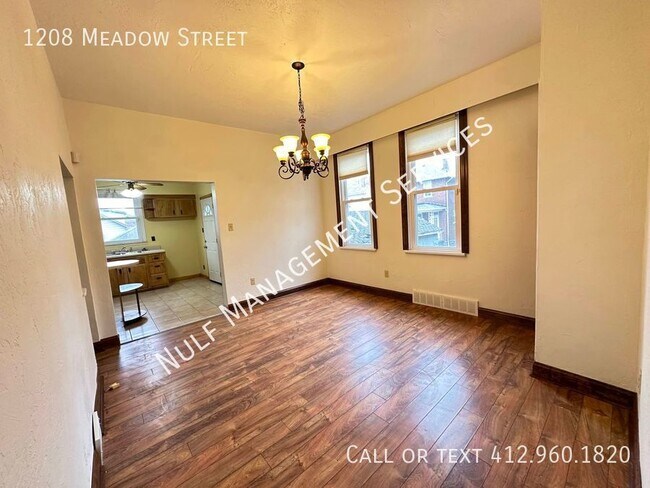 Building Photo - 4 Bed, 1 Bath unit in McKeesport
