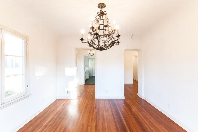 Foto del edificio - 1064 S Genesee-