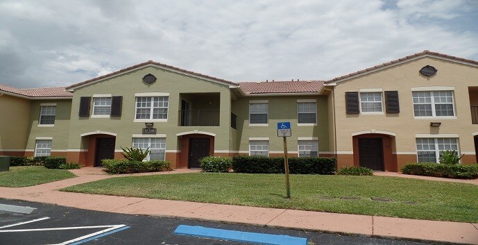 Primary Photo - 10286 Fox Trail Rd S