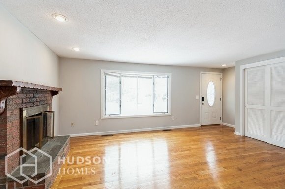 Building Photo - 6 Perron Rd