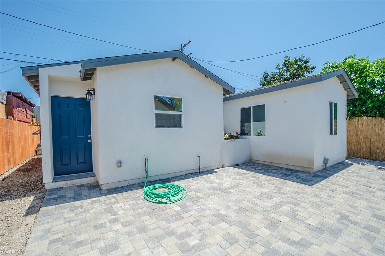 Primary Photo - 2 br, 1 bath Duplex - 7408 La Salle Ave