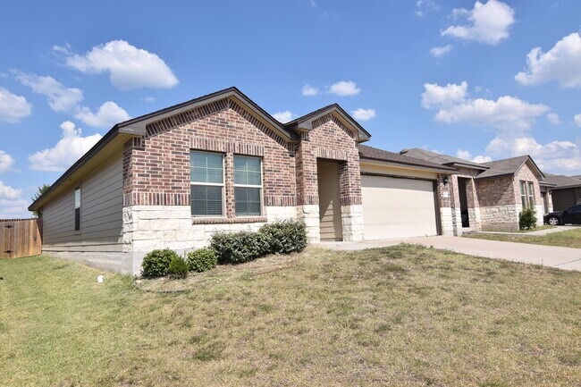 Building Photo - 5915 Amelia Earhart Blvd