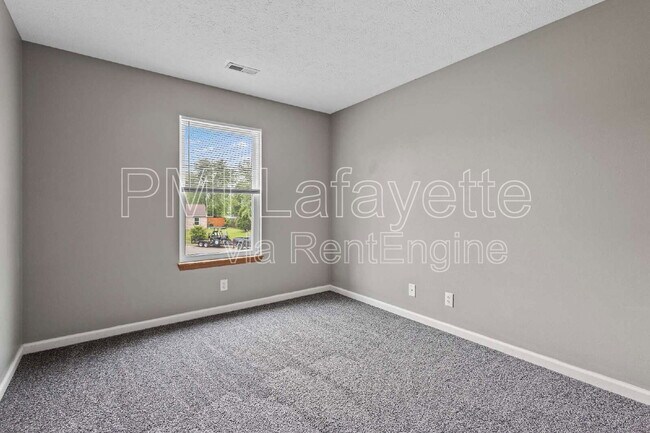 Foto del edificio - 5009 Trotter Dr