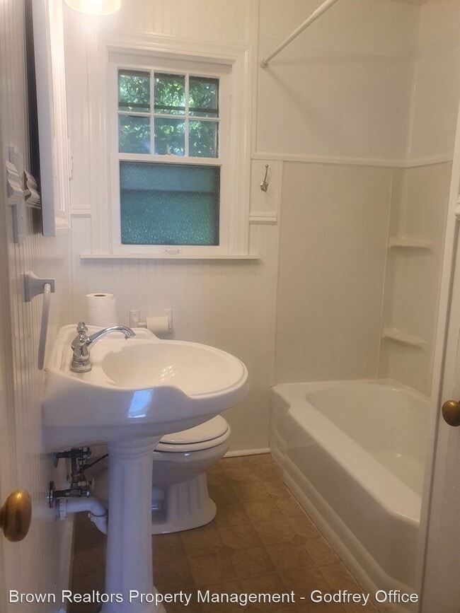 Building Photo - 2 br, 1 bath House - 4126 Alby