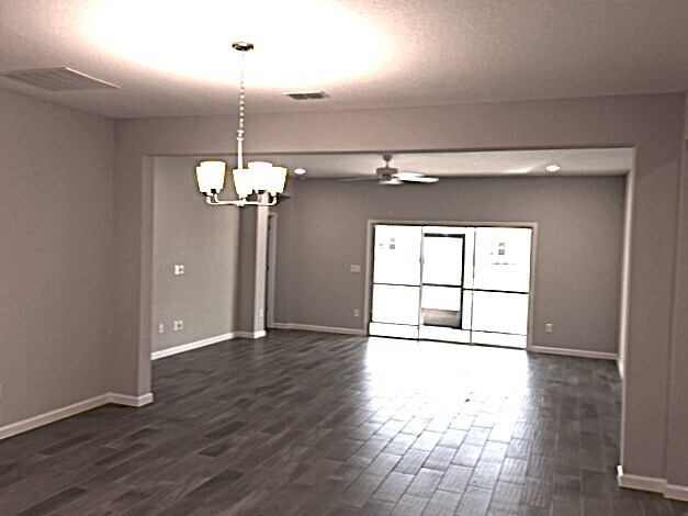 Building Photo - 144 Athens Dr