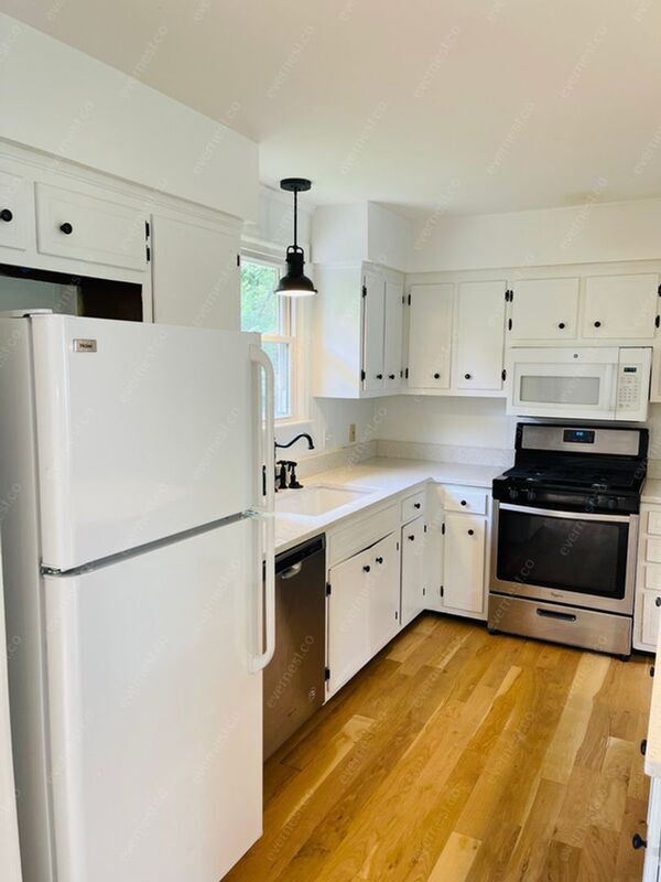Building Photo - 513 Hilson Ct