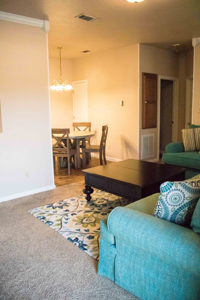 SALA DE ESTAR QUE DA AL COMEDOR - Saddlebrook