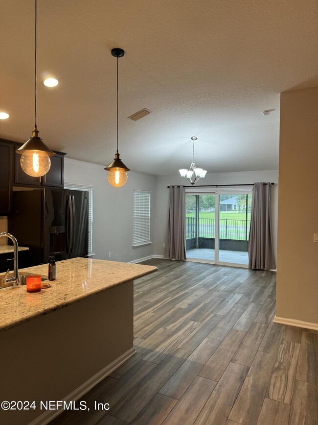 Building Photo - 94267 Woodbrier Cir