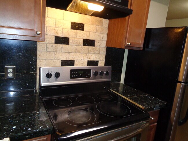 Foto del edificio - 946 Jennifer Jean Dr