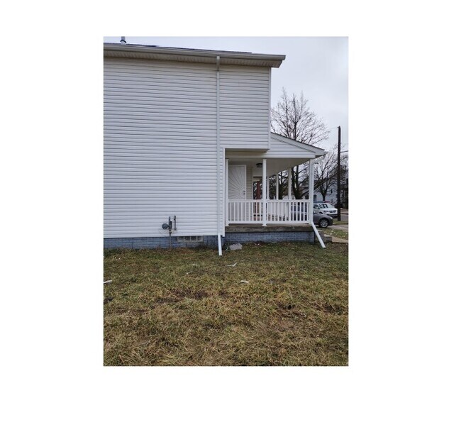 Building Photo - 4524 Harding St