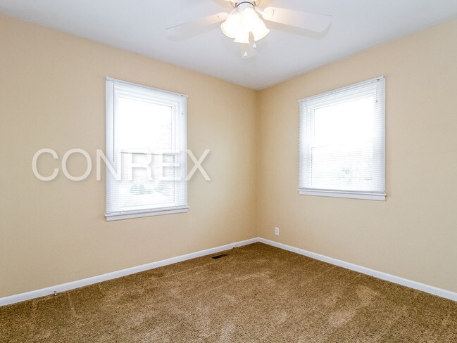 Building Photo - Beautiful Cape Cod Home