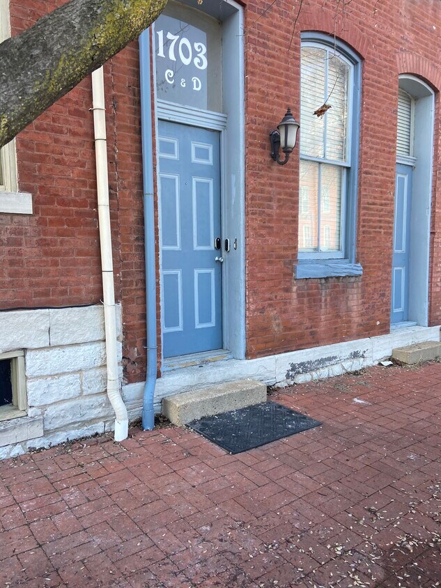 Front door entrance - 1703 S 11th St