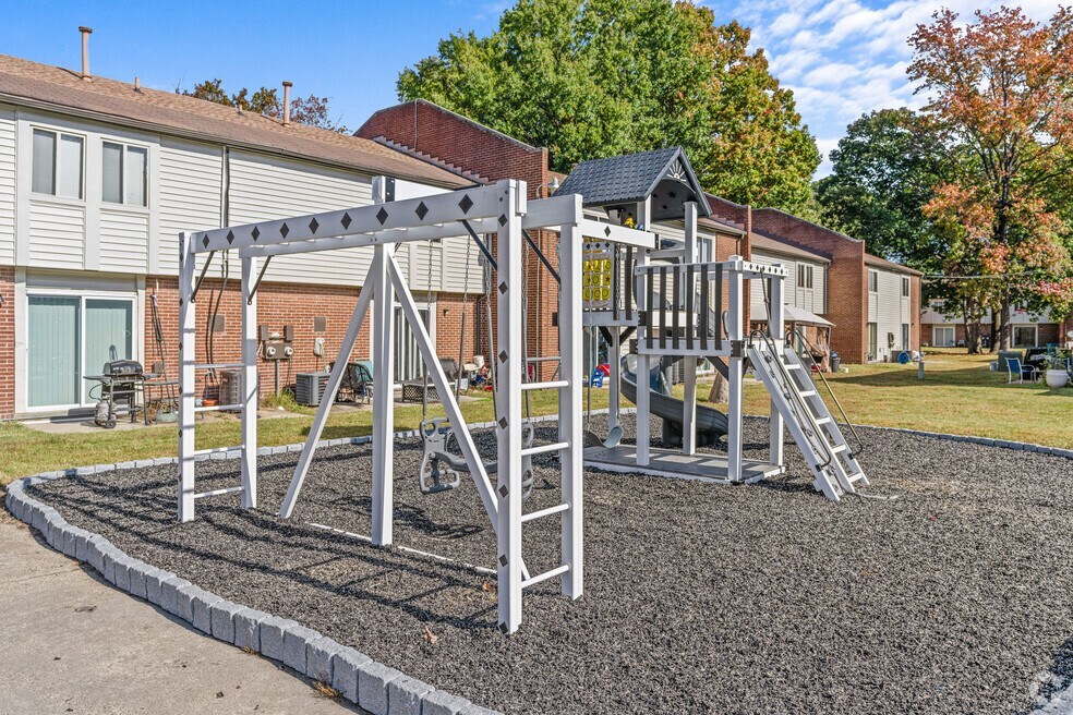 Primary Photo - Timbers Townhomes