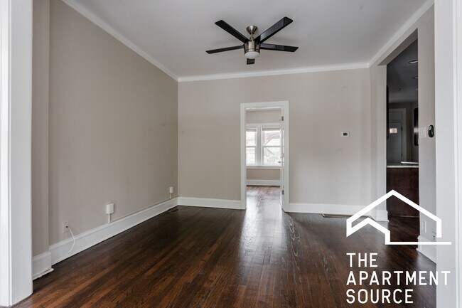 Building Photo - 1606 W Berwyn Ave