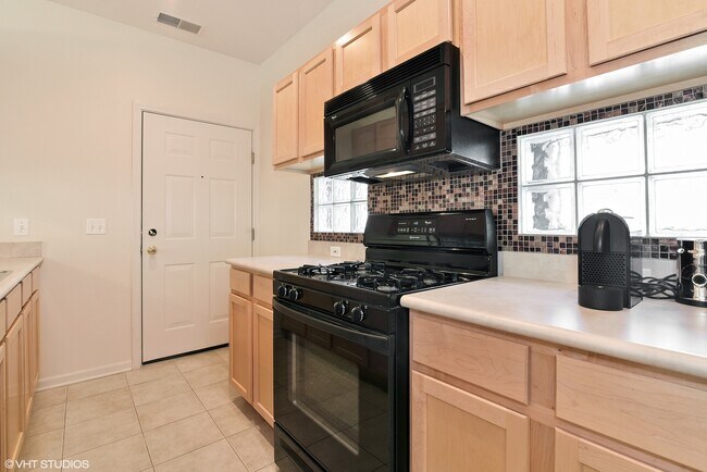 Building Photo - 1205 N Orleans Ct