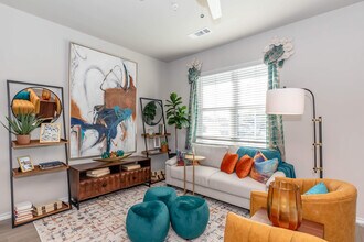 Building Photo - Virtu on Bagby Ave