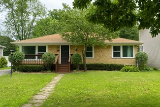 Building Photo - 127 S Forest Ave