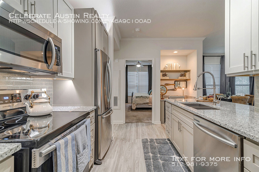 Foto principal - Estates at South Park Meadows