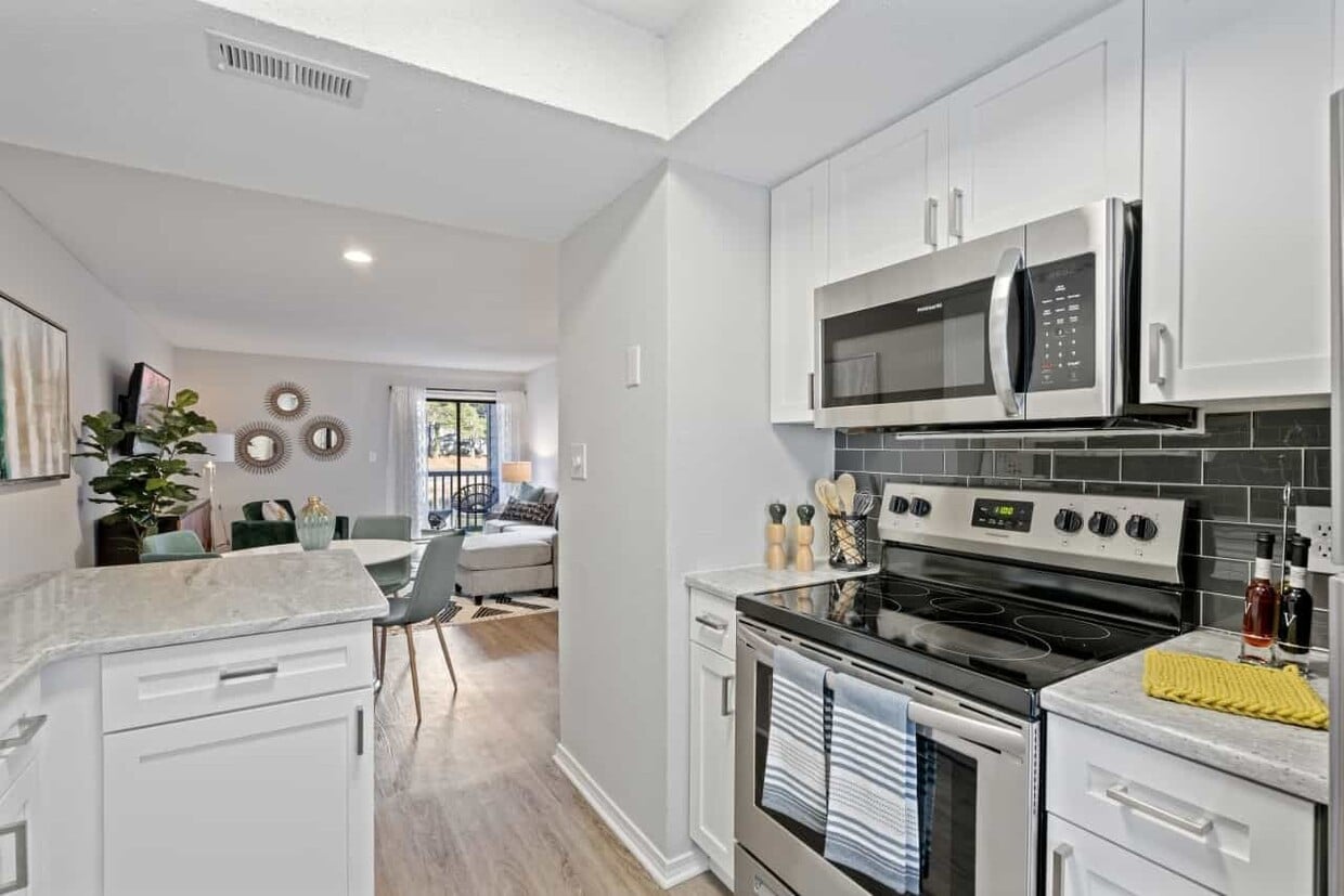 Andover at Crabtree Apartments 6200 Riese Dr Raleigh, NC