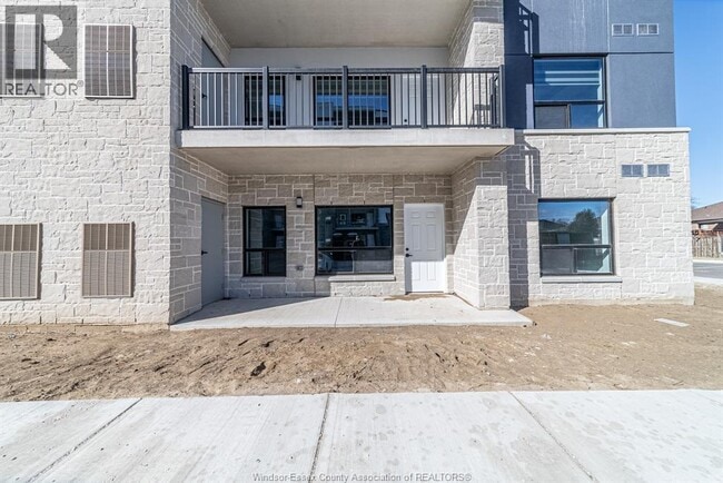 Building Photo - 3320 Stella Crescent