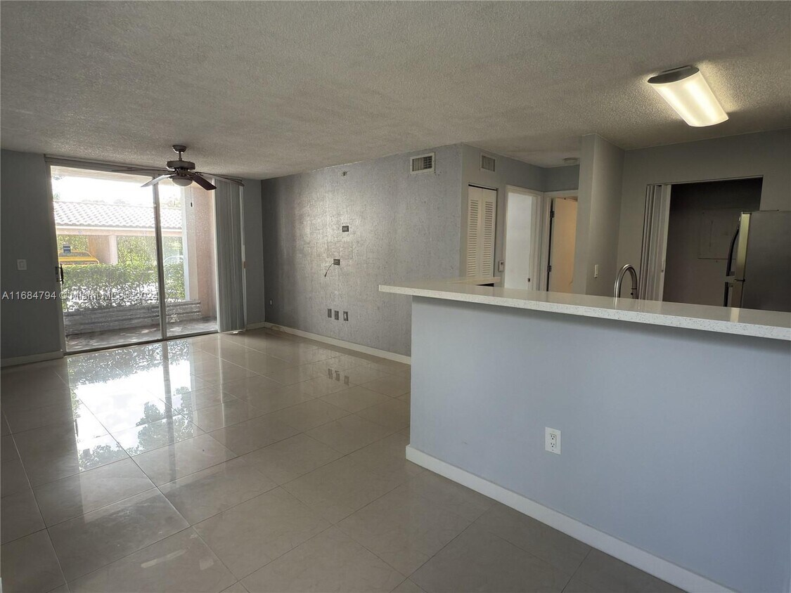 Foto principal - 12118 St.Andrews Pl