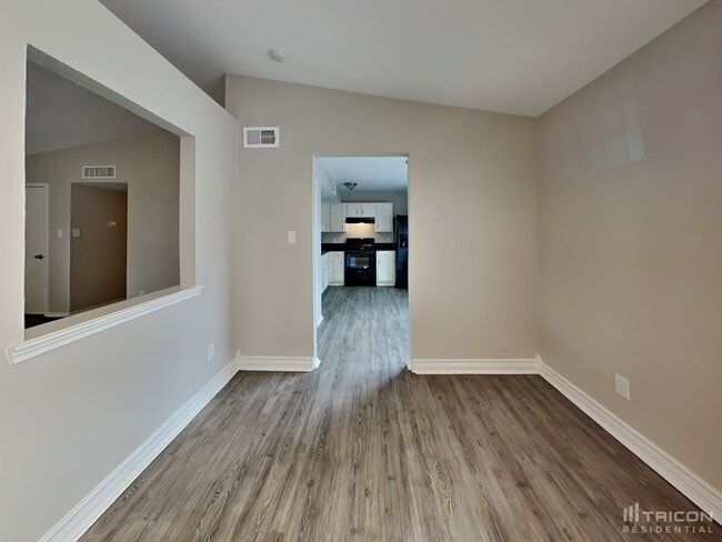 Building Photo - 7940 Bermejo Rd