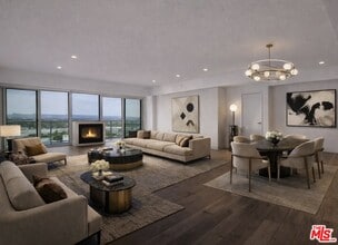 Building Photo - 13600 Marina Pointe Dr