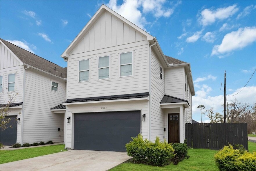 Photo - 2215 Mansfield Street Unit