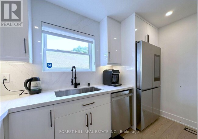 Building Photo - 217 Van Dusen Blvd