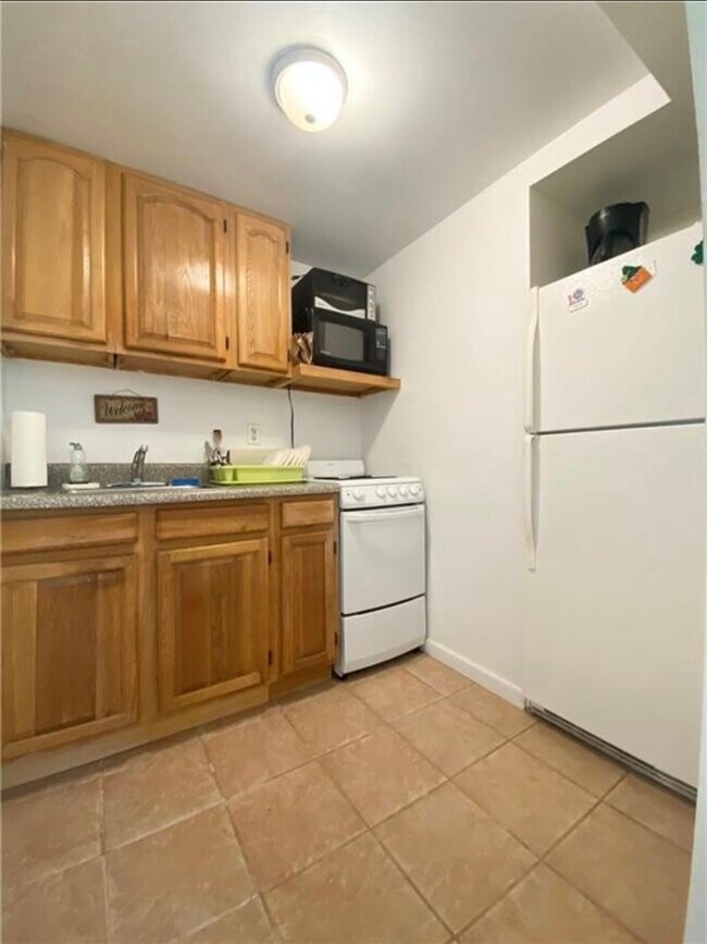 Foto del edificio - 555 Vineland Ave