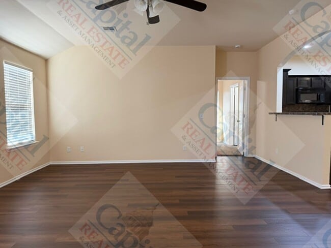 Building Photo - 9604 Ella Ln