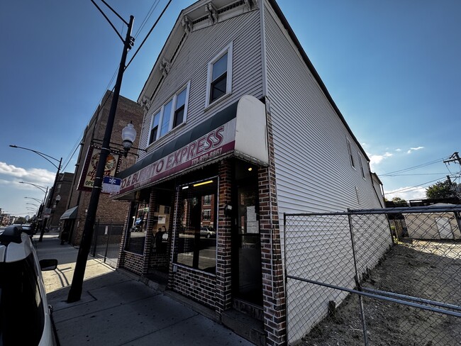 Building Photo - 2540 N Halsted St