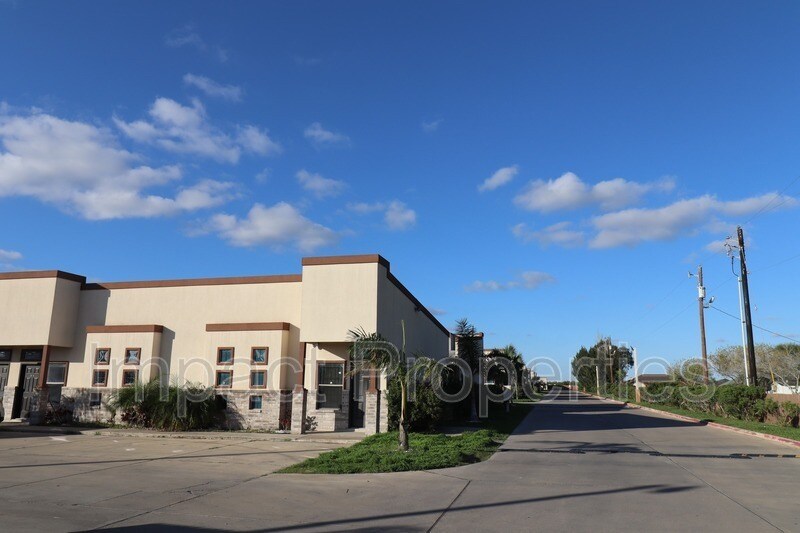 4025 Jaime J. Zapata Ave Unit Apt, Brownsville, TX 78521 Condo for