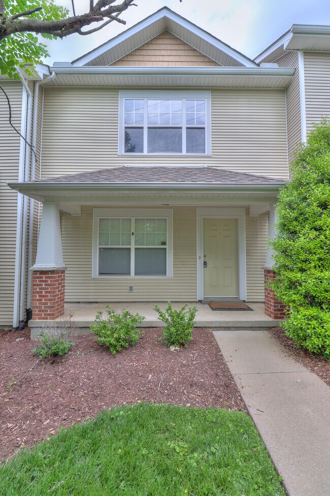 Photo - 702 Vernon Ave (Nashville, TN) Townhome