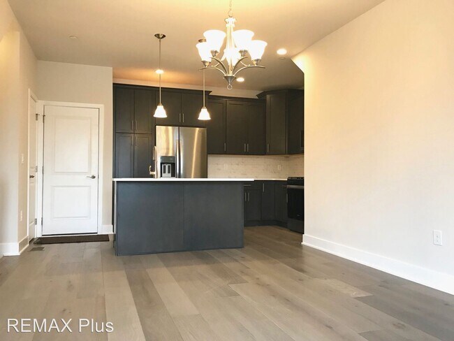 Foto del edificio - 3 br, 3.5 bath House - 201 Lakeview Court