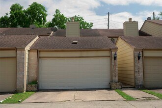 Building Photo - 14209 Briarsage Ct