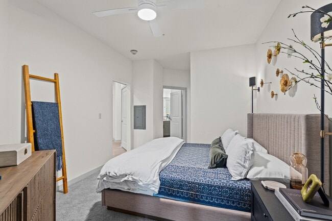 Building Photo - Autry at Legacy