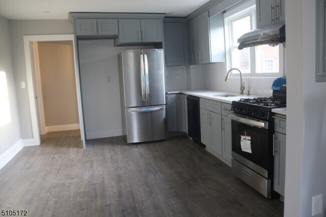 Foto del edificio - 310 Essex St