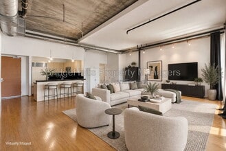 Building Photo - 877 Island Ave
