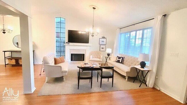 Foto del edificio - 512 Woodmont Dr