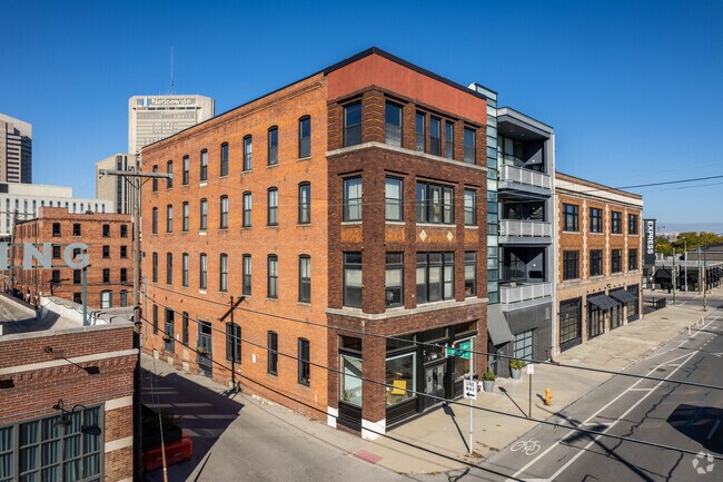 Building Photo - 221-225 N 4th St